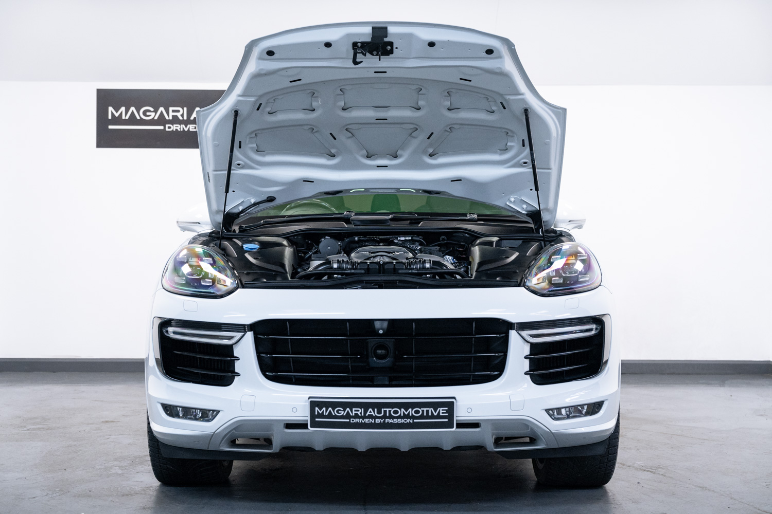 Porsche Cayenne - Magari Automotive