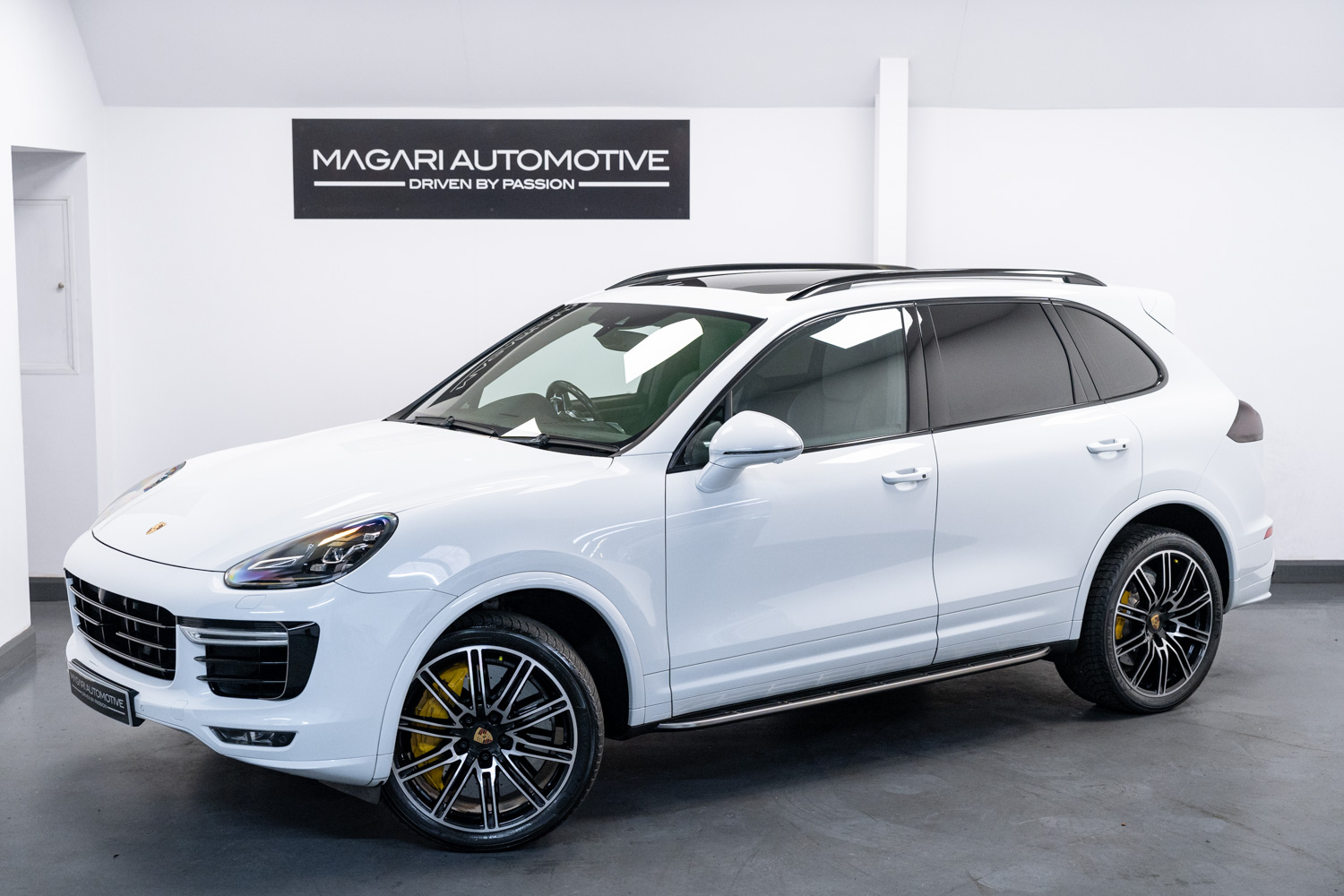Porsche Cayenne - Magari Automotive