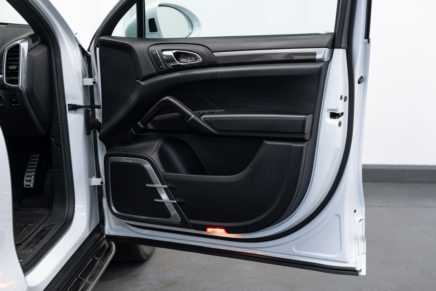 Porsche Cayenne - Magari Automotive 