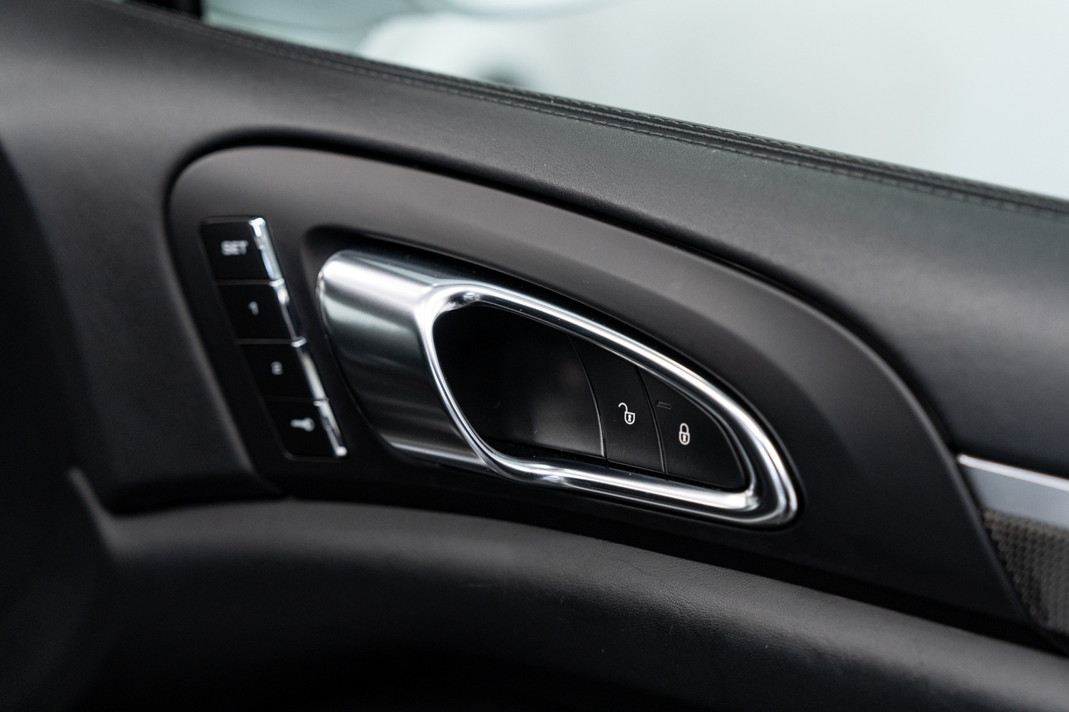 Porsche Cayenne - Magari Automotive