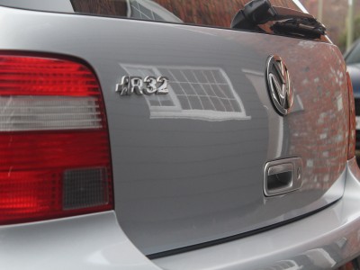 Volkswagen Golf R32