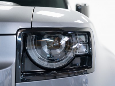 Land Rover Defender 90