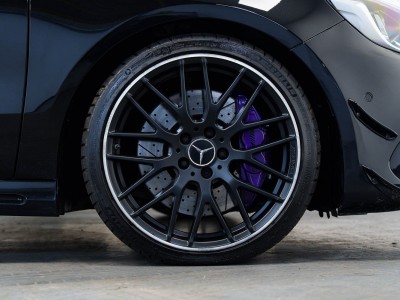 Mercedes Benz A45 Amg