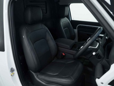 Land Rover Defender 90