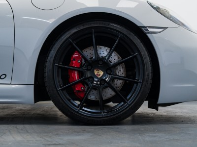 Porsche Cayman Gts