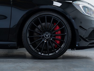Mercedes Benz A45 Amg