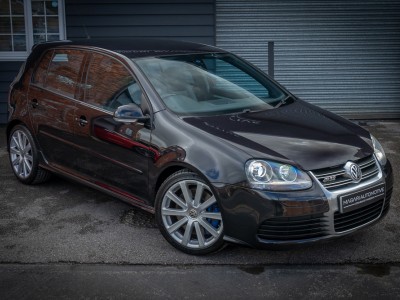Volkswagen Golf R32