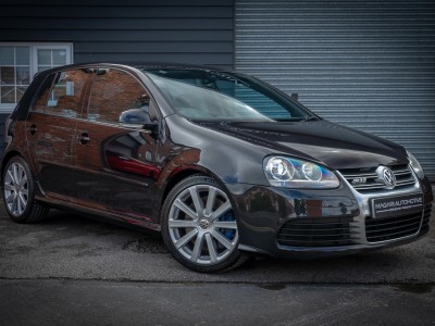 Volkswagen Golf R32