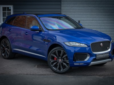 Jaguar F Pace