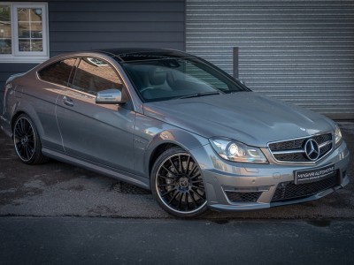 Mercedes Benz C63 Amg