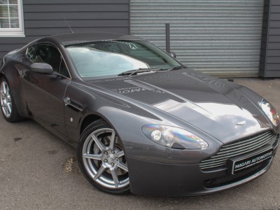 Aston Martin V8 Vantage