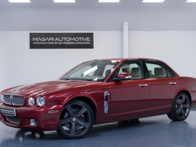 Jaguar Xjr