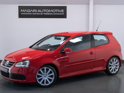 Volkswagen Golf R32