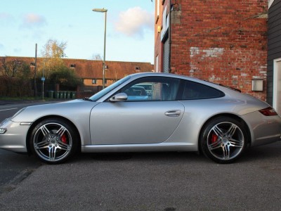 Porsche 911 Carrera